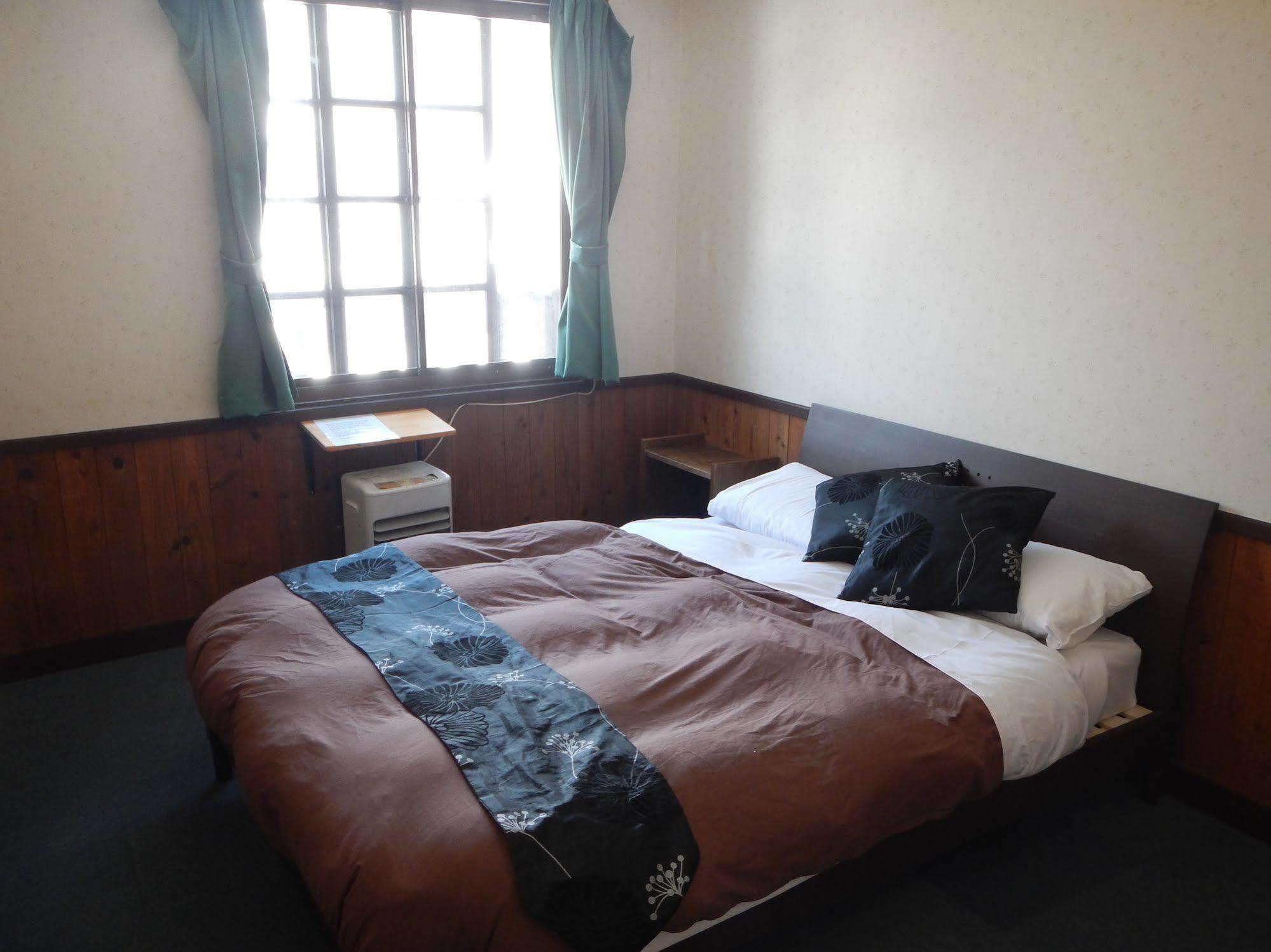 Mt Hakuba Backpackers Hostel Buitenkant foto