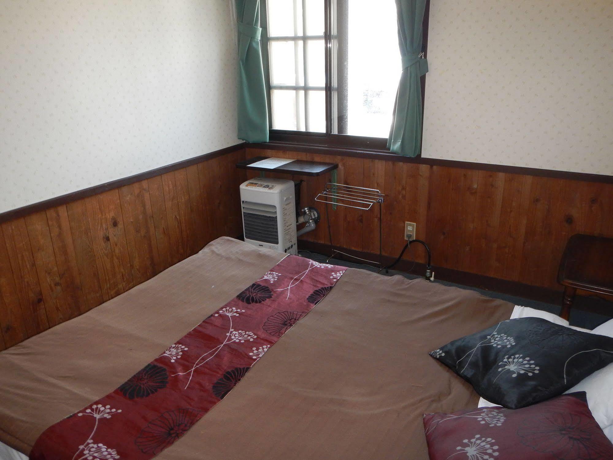 Mt Hakuba Backpackers Hostel Buitenkant foto