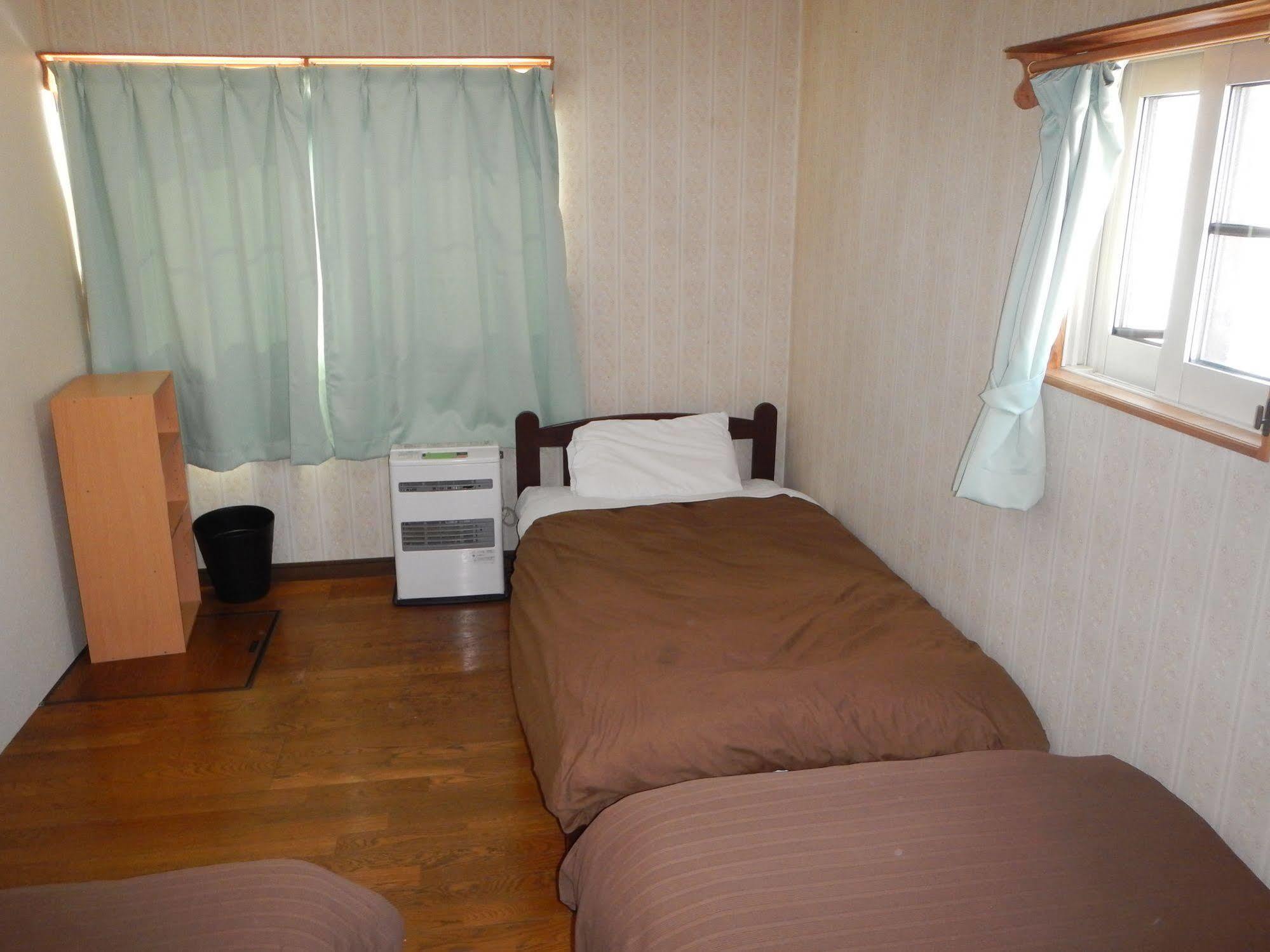 Mt Hakuba Backpackers Hostel Buitenkant foto