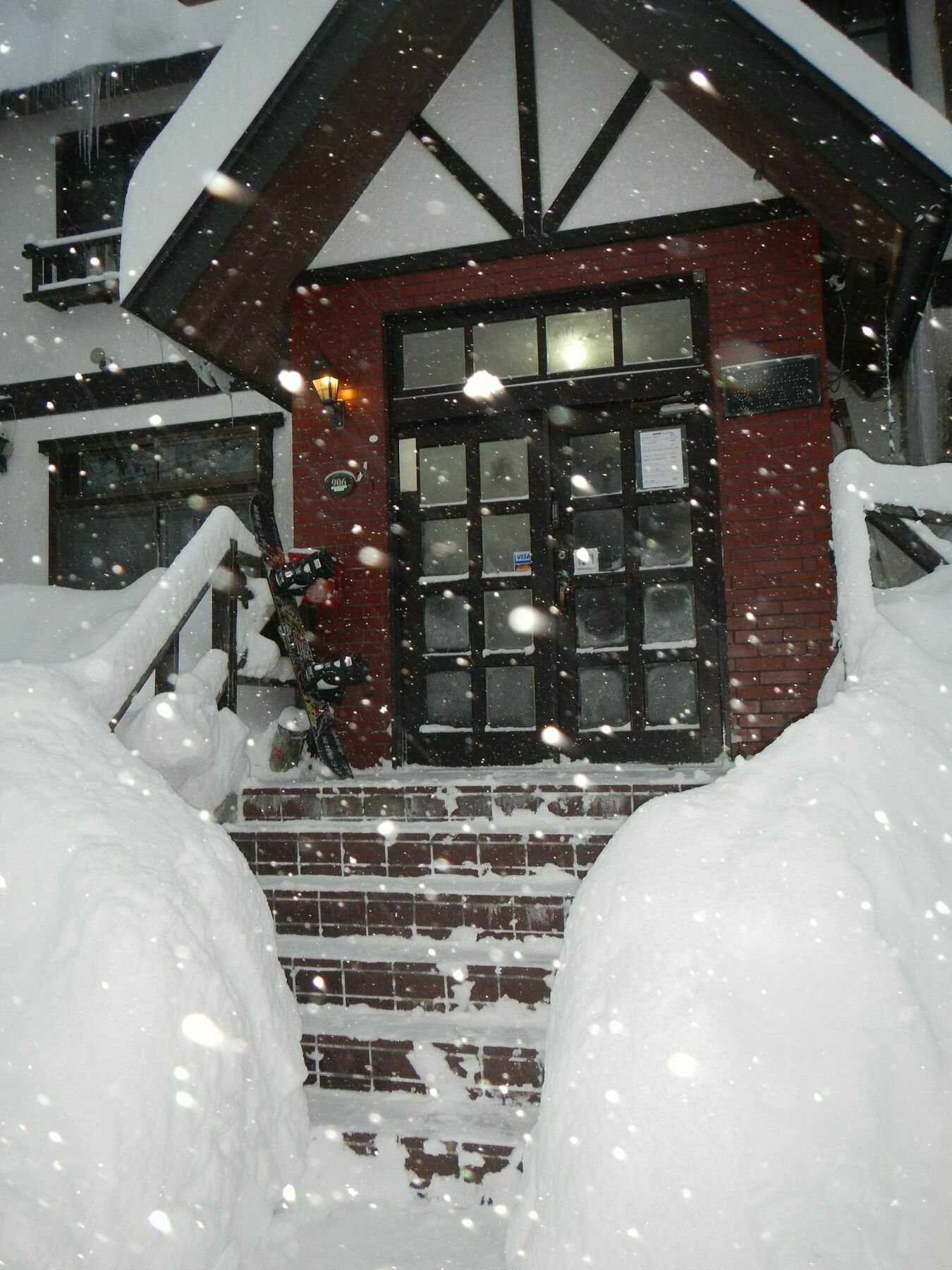 Mt Hakuba Backpackers Hostel Buitenkant foto